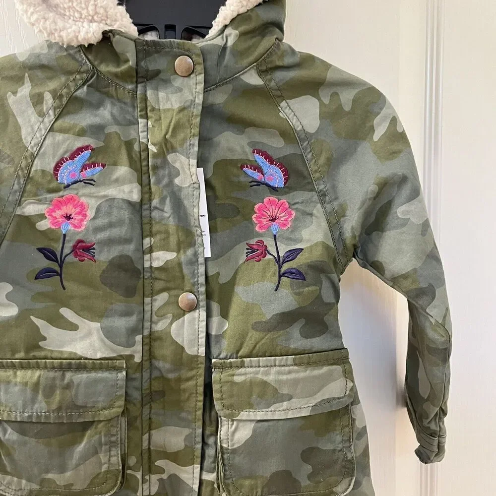 Old Navy Camo Hooded Jacket Floral Butterfly Embroidered Girls Size 4T NWT